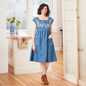 April Cornell Denim Prairie Dress Embroidered Smock Cottagecore Medium